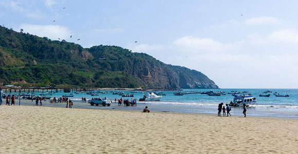 Beach Towns in Ecuador: Which is Best for You?