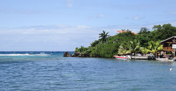 Travel in Honduras Beach