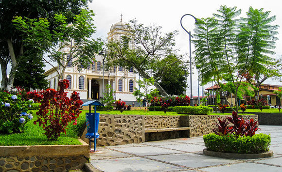 Dental Care Bargains in Costa Rica’s Central Valley