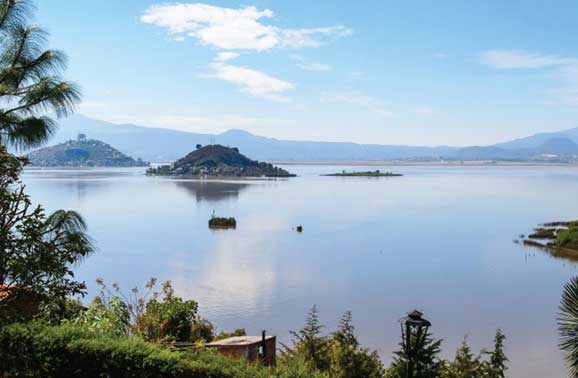 A Dream Home Among the Birds on Lake Patzcuaro, Mexico